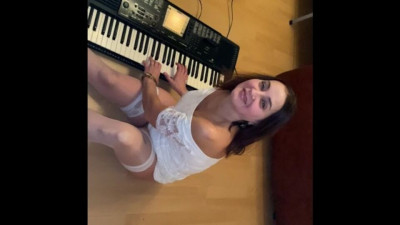 Luxury Tumanova Woman's seduce smut by Verified Amateurs
