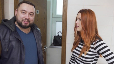 Cunning E at redhead blowjob video