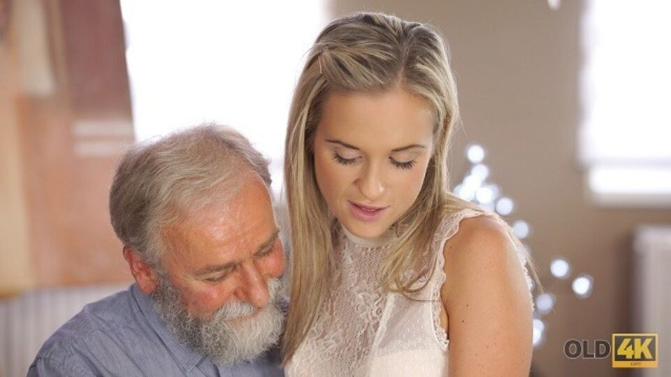Princess's teenager (18+) porn Free Porn Videos | BestPornHubs.