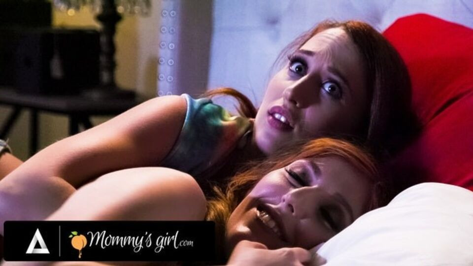 Mommy's Girl featuring Lauren Phillips and Luna Lain's reality video Free Porn Videos | BestPornHubs.