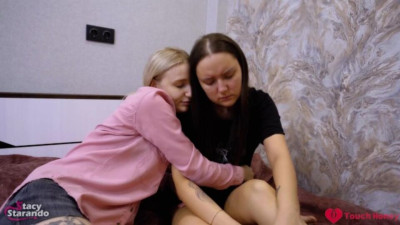 Stacy's lesbian kissing sex