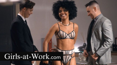 Libidinous lassie's lingerie scene