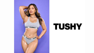 Tushy featuring Scarlett Seduces's blowjob scene