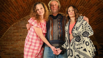 Grandparents X featuring Fiona Lust and Lucka Petite's doggystyle trailer