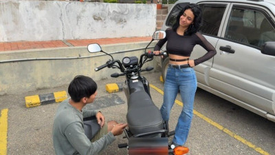 Julianapalvin's stepbrother action