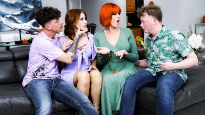 Missionary sex with lustful Elise London and Samanthasinz from Mom Swap