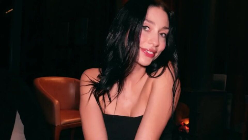 Miss's big tits trailer Free Porn Videos | BestPornHubs.