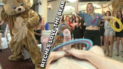 Pornstar xxx with harmonious Brooke Taylor and Victoria Love from Dancing Bear
