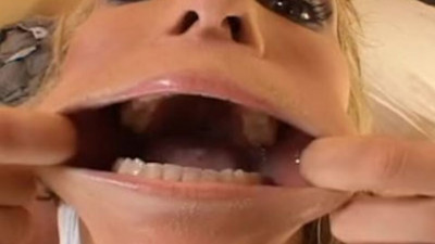 Smiling Courtney Cummz and Jay Huntington's natural tits action