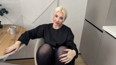 Indescribable Blondessa's 18-25 video