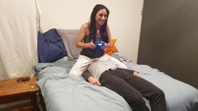 Tireless FunAussieCouple at verified couples scene