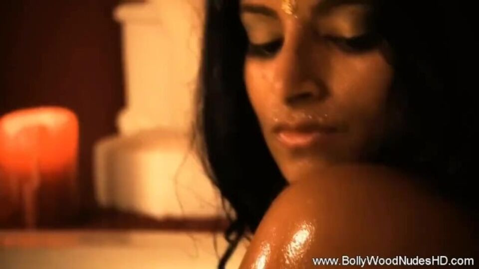 Sweet queen bee - babes video - Bollywood Nudes HD Free Porn Videos | BestPornHubs.