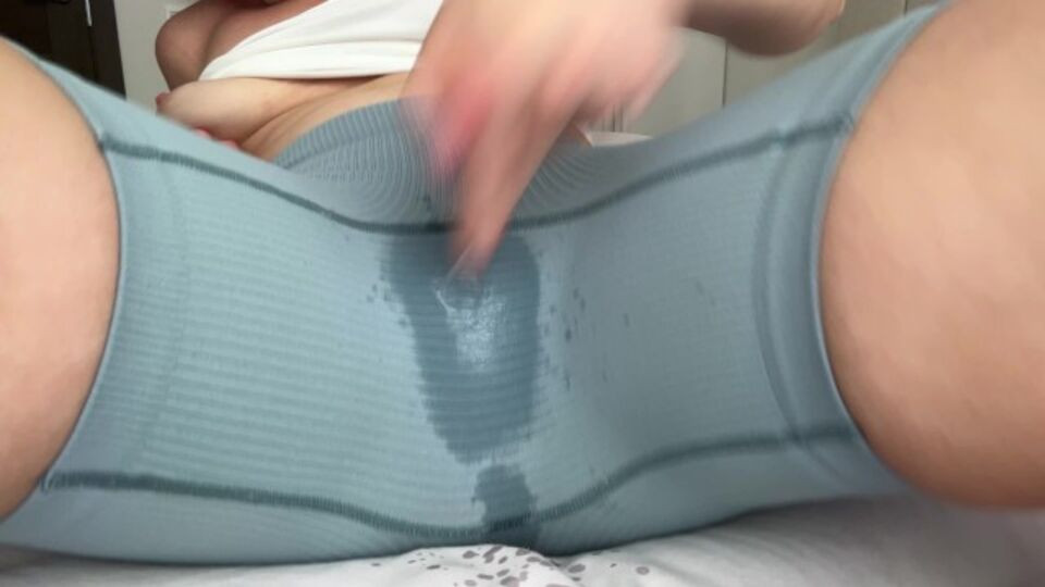 Verified Amateurs featuring WowMarie's wetting action Free Porn Videos | BestPornHubs.