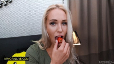 Vicious Matt Bird and Angelika Grays - natural beauty porn - Immoral Family