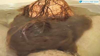 Beauty RedQueen88 at underwater xxx