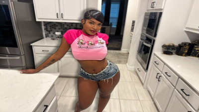 Verified Amateurs featuring Gina WAP's female orgasm movie