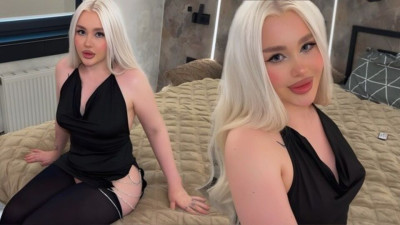Graceful Blondessa at friends mom xxx