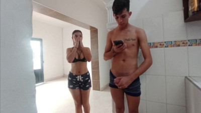 Stunner Mckencie12's hermanastra porn