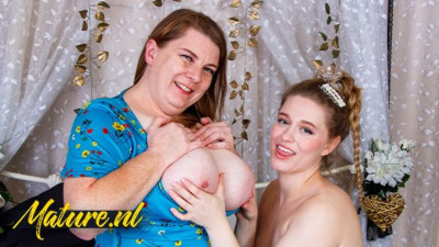 Mystery Darcy and Rosa's english smut