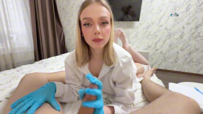 Sneaky Arisha Mills's busty clip