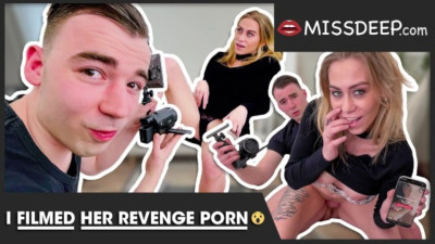 Erotic mantrap's blowjob scene
