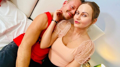 Watch bouncy Tina Kay's video