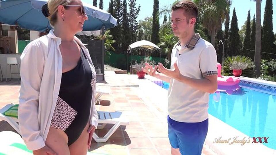 British action with smiling inamorata from Aunt Judys XXX Free Porn Videos | BestPornHubs.